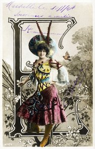 E: Constance Elise De Vere, Franse actrice van Engelse afkomst, geboren in België - Theatre Marigny, Parijs - Alfabet in ansichtkaart door Studio Reutlinger