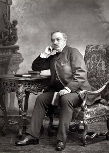 Edmund Yates (1831-94), journalist en romanschrijver, portretfoto door Studio Walery