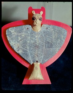 Borstplaat in de vorm van een leeuwenkop adelaar, uit Tell Hariri (oud Mari) c.2500 v.Chr.