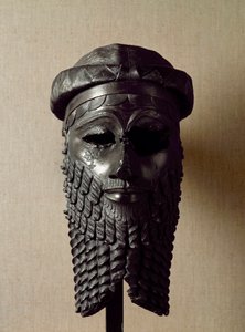 Sumerische kunst: hoofd van koning, misschien Naram-Sin (Naram Sin) (2254-2218 v.Chr.). Bronzen beeld. Ongeveer 2250 v.Chr. Dim. 36x20 cm Bagdad, Nationaal Irak Museum door Sumerian Sumerian