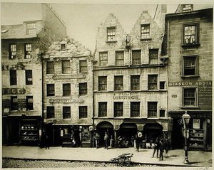 Close No.193, High Street, Glasgow door T. and R. Annan and Sons