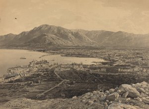 De haven van Piraeus
