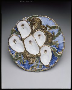 Oesterbord uit de Rutherford B. Hayes Witte Huis service, ontworpen 1879 (porselein & email) door Theodore Russell Davis