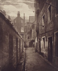 Close, nr. 115 High Street. door Thomas Annan