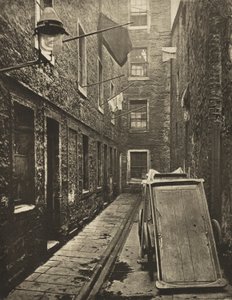 Close No. 136 Saltmarket door Thomas Annan