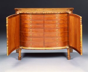 Een van een paar George III commodes