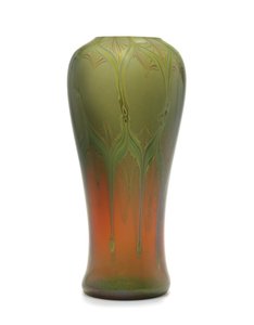 Een reactieve vaas, ca. 1910 door Tiffany and Company
