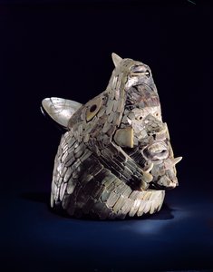 Kop van een dier met een menselijk hoofd in de open kaken, gevonden in Tula, Hidalgo, Mexico, Vroeg Postklassiek (900-1250)