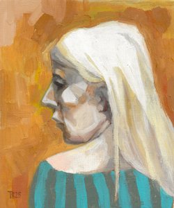 Peinzende blonde vrouw
