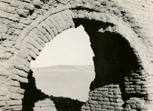 Ruïnes van kerk in woestijn, detail van pendentie voor koepel, Adindan, Egypte, foto door Ugo Monneret de Villard door Ugo Monneret de Villard