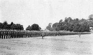 5e Bataljon East Surrey regiment op parade, Chakrata, 1917
