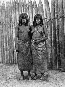 Een paar Gran Chaco Indiaanse vrouwen, Zuid-Amerika