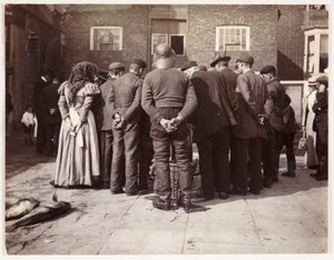 Een visveiling, ca. 1905 door Unbekannt