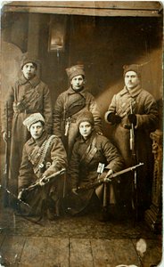 Een groep Rode Leger soldaten voor vertrek naar het front, Petrograd, Rusland door Unbekannt