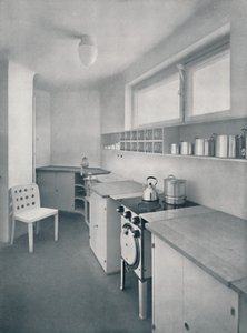 Een keuken ontworpen door Professor Oswald Haerdtl, Wenen, 1935 door Unbekannt