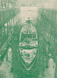 Een lichte kruiser in aanbouw, c1917 1919 door Unbekannt