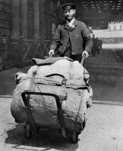 Een treinconducteur, Londen, 1926-1927