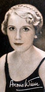 Anona Winn MBE geboren Anona Edna Wilkins, 1904-1994, 1935 door Unbekannt