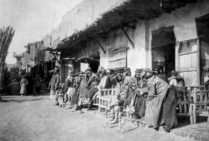 Arabisch café, Kazimain, Irak, 1917-1919