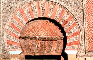Boog boven ingang, westgevel, Grote Moskee, Cordoba, Spanje