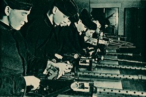 Wapensmeden Monteren Luchtwapens, 1940