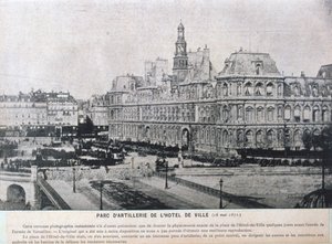 Artilleriestukken opgesteld buiten het Hotel de Ville, Parijs