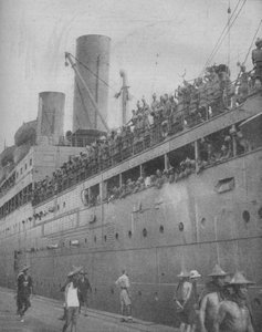 In Singapore arriveren Indiase troepen om deel te nemen aan de verdediging van de grote vestinghaven, 1941 door Unbekannt
