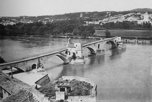 Avignon - St. Benezet-brug en Rhone-vallei, uitzicht vanaf Doms Fort