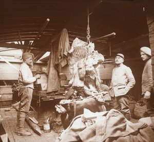 Slagers op een schuit, Somme, Noord-Frankrijk, ca. 1914-1918 door Unbekannt