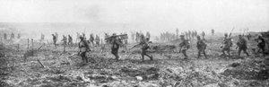 Canadese troepen in niemandsland, Vimy, Frankrijk, Eerste Wereldoorlog, 9 april 1917
