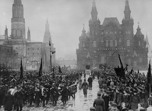 Vieringen ter gelegenheid van de 8e verjaardag van de Oktoberrevolutie in Moskou, 1925 door Unbekannt
