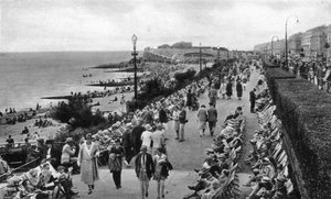 Central Parade en Wish Tower, Eastbourne, East Sussex, begin 20e eeuw