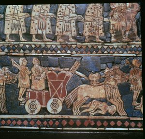 Detail van de Standaard van Ur, met een Sumerische oorlogswagen, Zuid-Irak, ongeveer 2600-2400 v.Chr. door Unbekannt