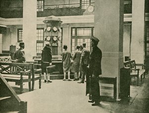 Inkomhal, London Air Station, 1927 door Unbekannt