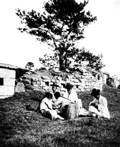 Gezin geniet van een picknick, Korea