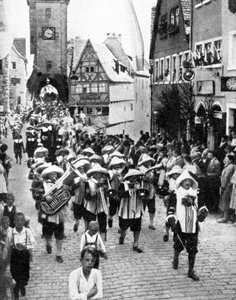Festival in de middeleeuwse oude stad, Rothenburg ob der Tauber, Beieren, Duitsland, 1936