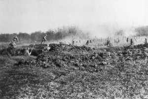 Franse tegenaanval tussen de Somme en de rivier de Oise, Picardië, Frankrijk, 1918 door Unbekannt