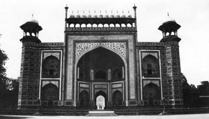 Poort naar de Taj Mahal, Agra, India, 1916-1917