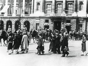 Duitse troepen in bezet Parijs, juni 1940