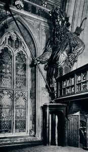 Gog Gogmagog, Een van de twee Stadsreuzen verbrand in de brand van de London Guildhall, 1940 door Unbekannt