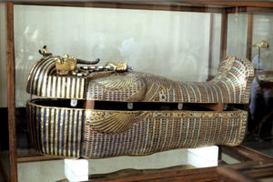 Gouden sarcofaag van de farao Toetanchamon, ca. 1325 v.Chr.