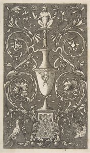 Grillige met een vaas, vogels en acanthus scrollen, ca. 1515-1600 door Unbekannt