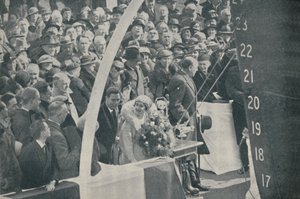 HRH hertogin van York met hertog van York, lancering van Strathmore op 4 april 1935, 1936