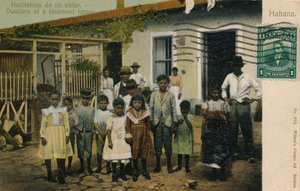 Bewoners van een huurkazerne, ca. 1913 door Unbekannt