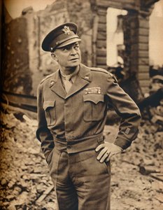 Hij Leidde Onze Bevrijdingslegers naar de Overwinning, 1945