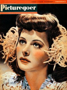 Hedy Lamarr 1914-2000, Oostenrijks-Amerikaanse actrice, 1942 door Unbekannt