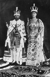 In het voorjaar van 1910 stierf koning Edward VII, in maart 1911 werd koning George V gekroond