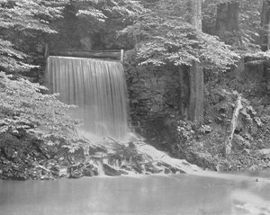 Onafhankelijkheidswatervallen, aan Darby Creek, nabij Philadelphia, VS, ca. 1900 door Unbekannt