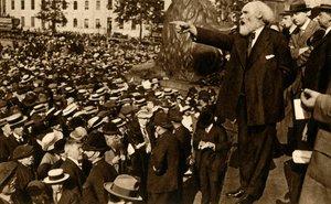 Keir Hardie houdt een toespraak op Trafalgar Square, Londen, 2 augustus 1914, 1933