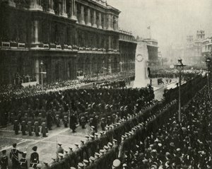 Koning George VI bij de Wapenstilstandsdag ceremonie bij het Cenotaaf, Whitehall, 11 november 1936